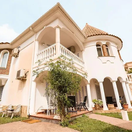 W Private Pool, Bbq And Your Own Pool Table * Fuengirola