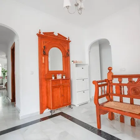 W Private Pool, Bbq And Your Own Pool Table Villa *