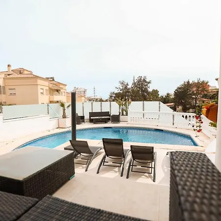 W Private Pool, Bbq And Your Own Pool Table Villa Fuengirola
