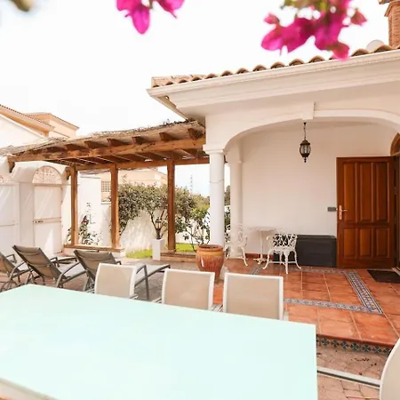 W Private Pool, Bbq And Your Own Pool Table