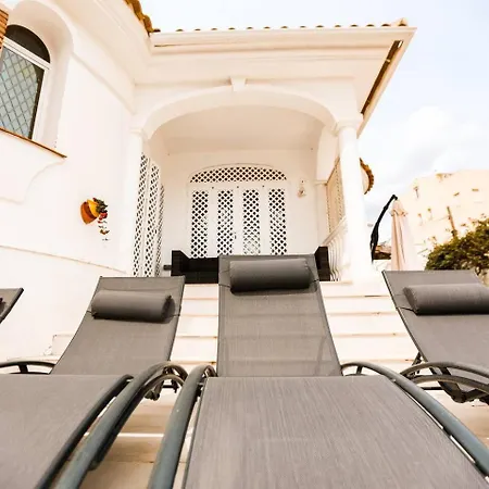 W Private Pool, Bbq And Your Own Pool Table Villa Fuengirola