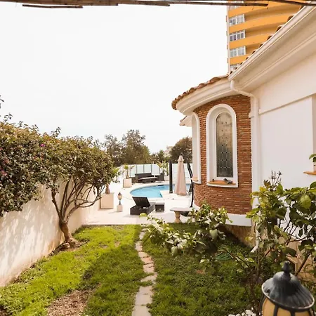 W Private Pool, Bbq And Your Own Pool Table Villa *