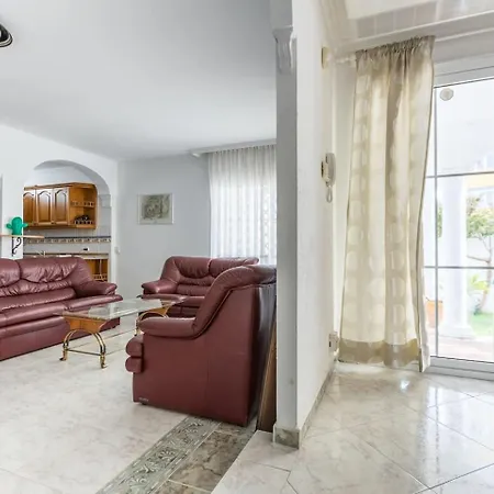 Villa W Private Pool, Bbq And Your Own Pool Table